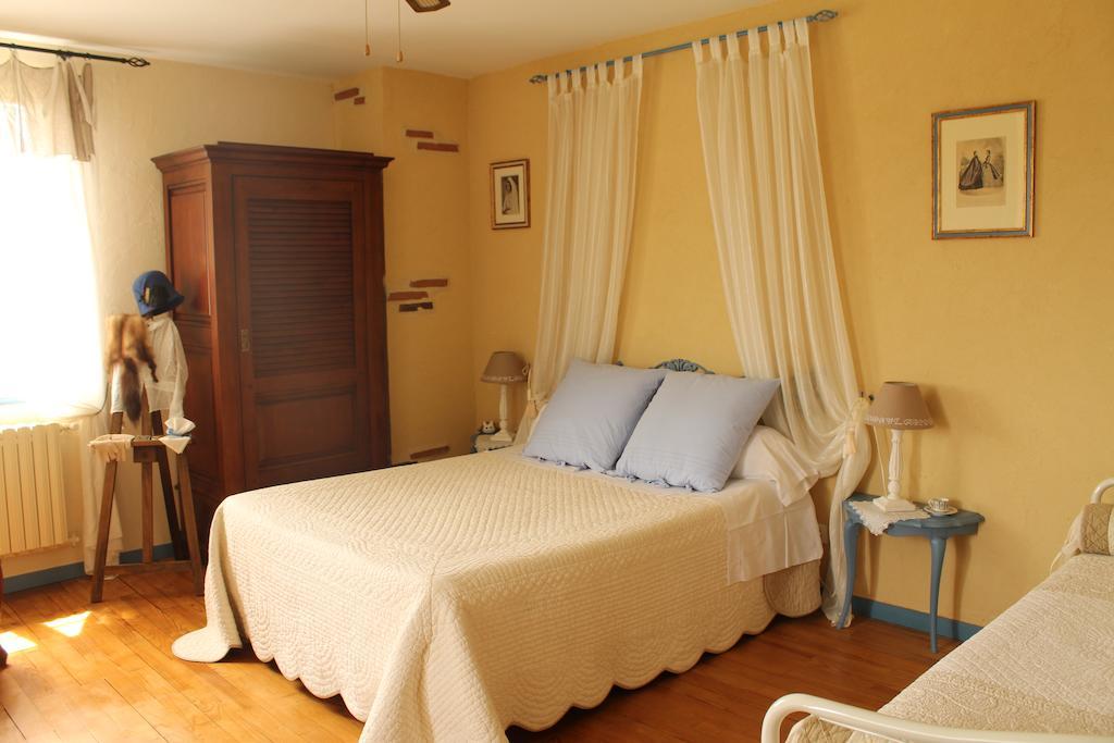 Maison D'Hotes Las Baillargues De Haut Mouchan Rum bild