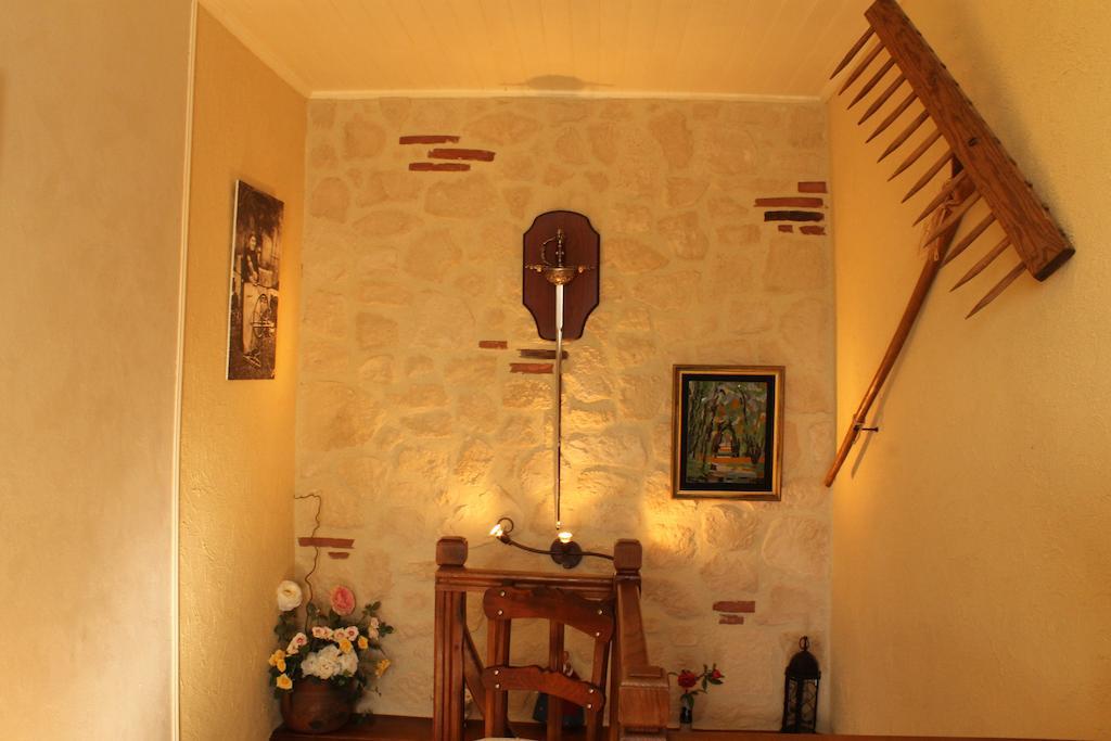 Maison D'Hotes Las Baillargues De Haut Mouchan Exteriör bild