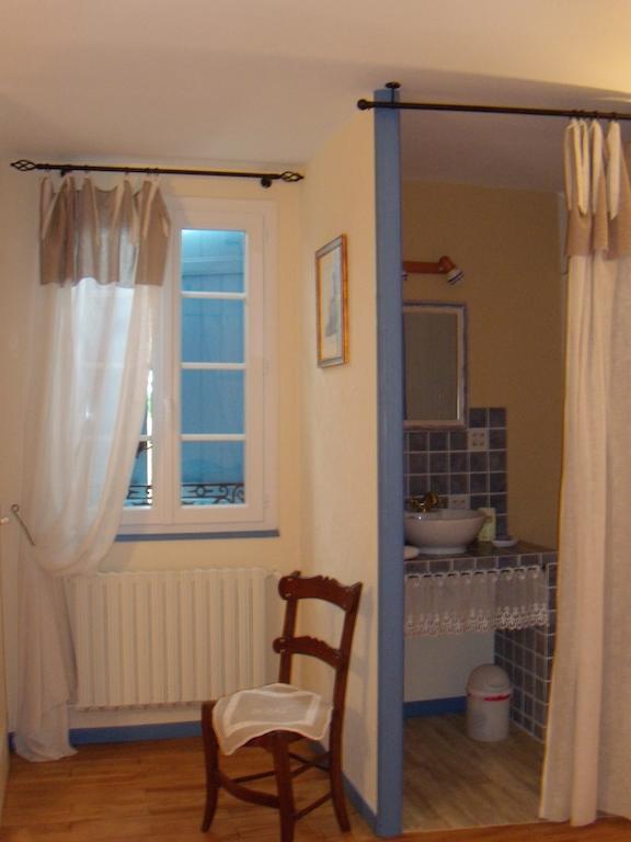 Maison D'Hotes Las Baillargues De Haut Mouchan Rum bild